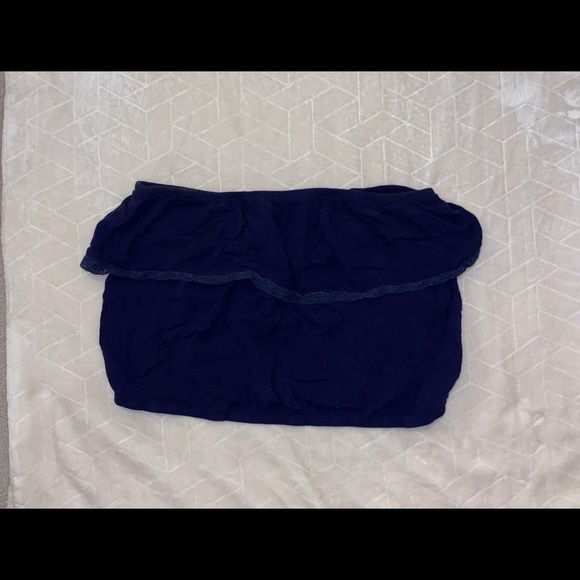 Tops - Picture 4 of 8